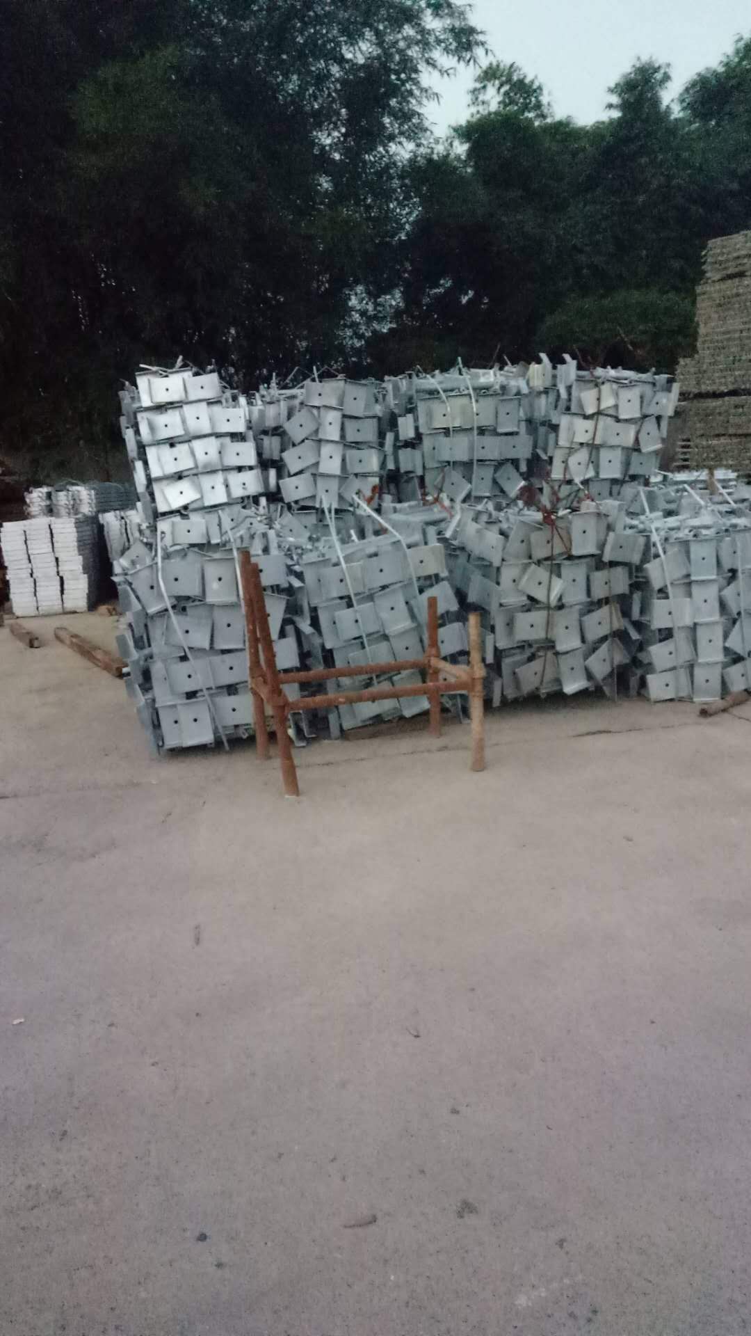 重庆上下顶托批发 重庆上下顶托批发